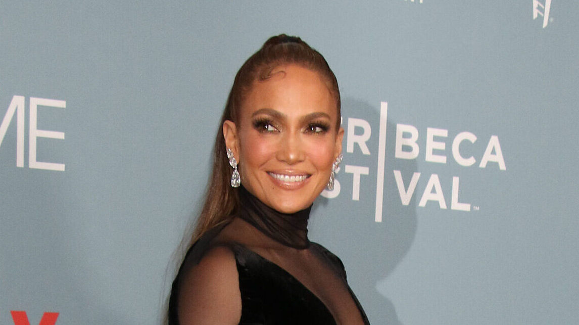 Jennifer Lopez ist eng mit dem Love-Coach Jay Shetty befreundet.