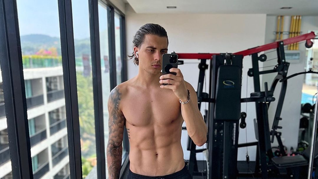 Alle Frauen wollen ihn: So anders sah "AYTO"-Hottie Tim Kuehnel im Jahr 2021 aus!